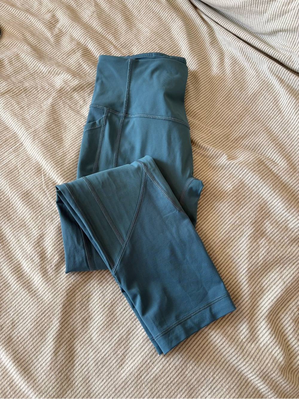 Lululemon All the Right Places Teal Athletic Bottoms - Size 8